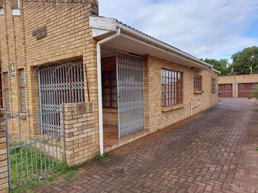 3 Bedroom Property for Sale in Uitenhage Upper Central Eastern Cape